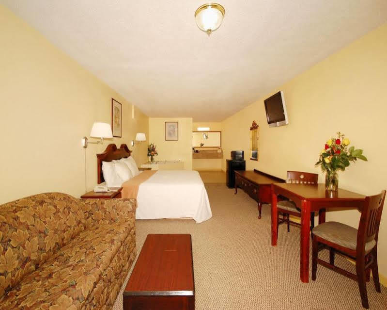 Red Roof Inn Memphis - Graceland Airport Eksteriør bilde